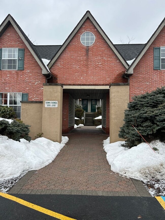 Photo - Delightful Town House Three-bedroom, Two-bathroom with a Large Bonus Room in East Stroudsburg