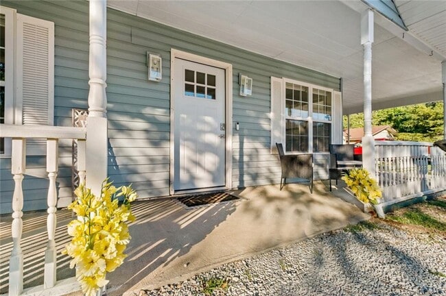 Photo - 16568 Cypress Ln