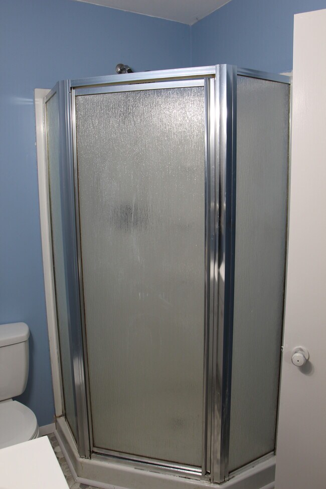 815 W Maple St Rental For Rent in Independence, KS