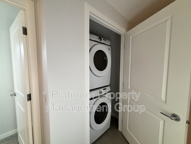 Photo - 45 Creekview Mnr SW