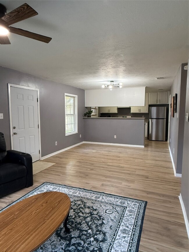 Photo - 1205 Thompson St