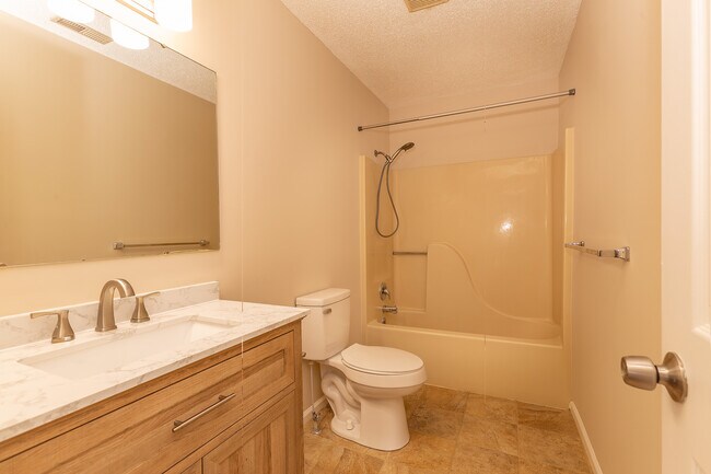 Photo - 155 Old Fort Rd