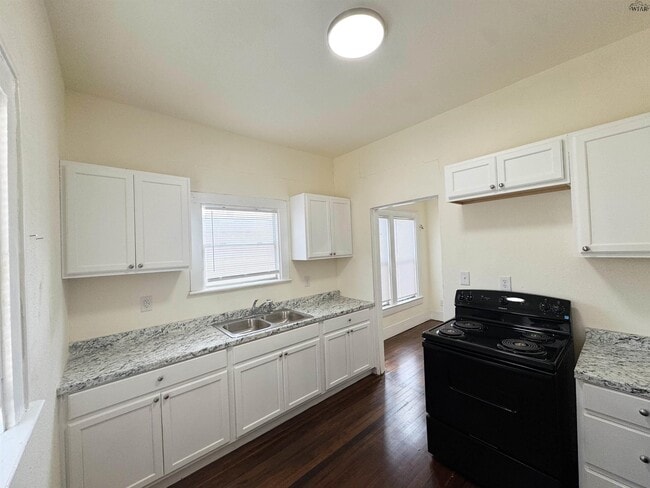 Photo - 1612 14th St