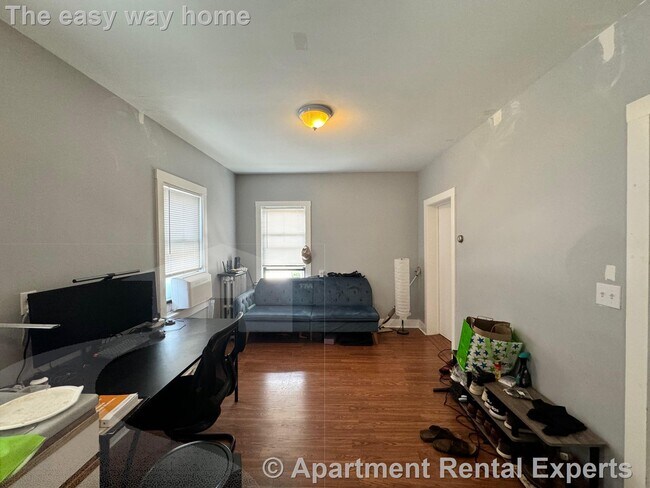 Photo - 566 Putnam Ave Unit #2R