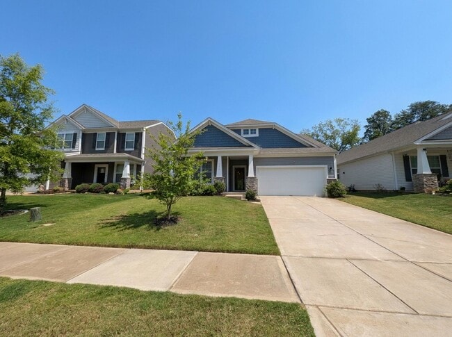 Building Photo - Spacious 4 bedroom, 2 bath Ranch Style Home located in Selwyn Landing !