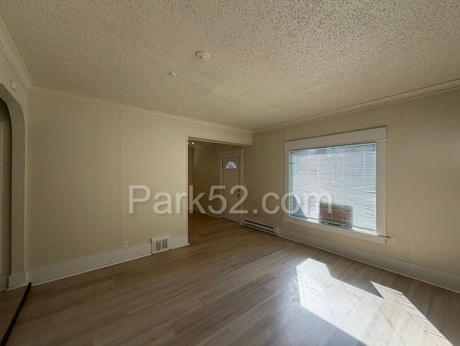 Photo - Tacoma Area 3 Bedroom 1 Bathroom Duplex Unidad #A
