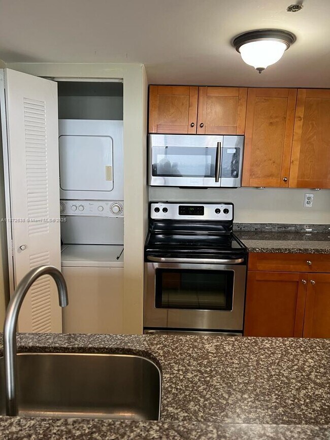 Photo - 7601 E Treasure Dr Unit 1814