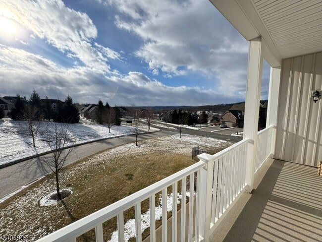 Photo - 169 Tarrington Rd Unidad 306