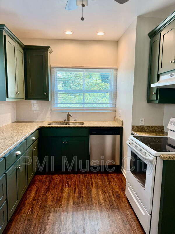 Photo - 7120 Old Harding Pike