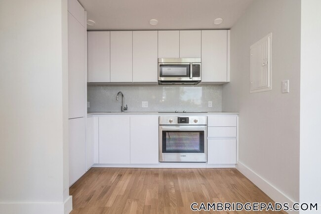 Photo - 334 Harvard St Unidad A6