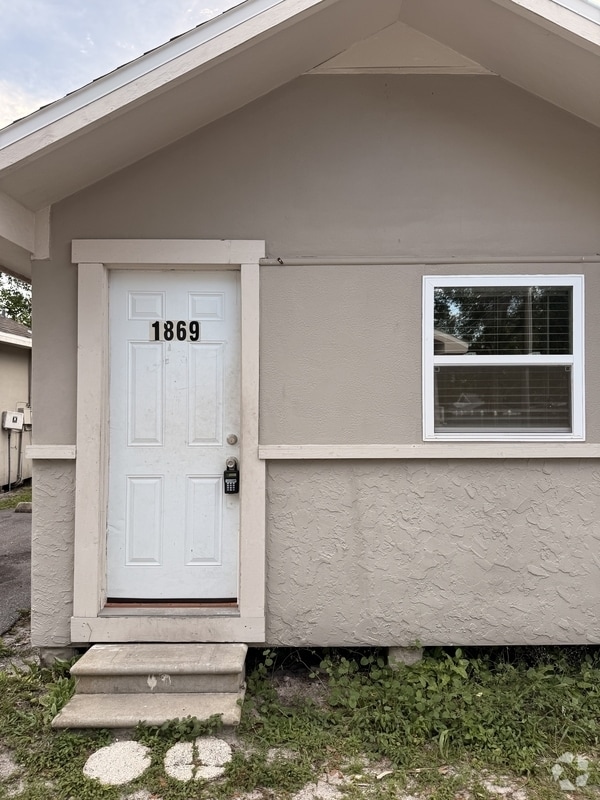 Building Photo - 1869 29th Ave N Rental