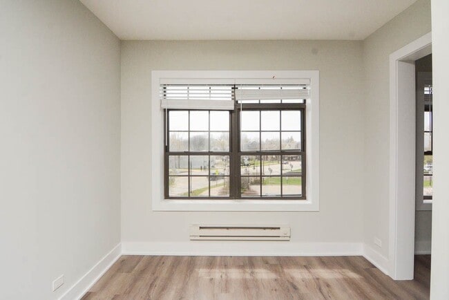 Photo - 729 Saint Johns Ave Unidad J05W