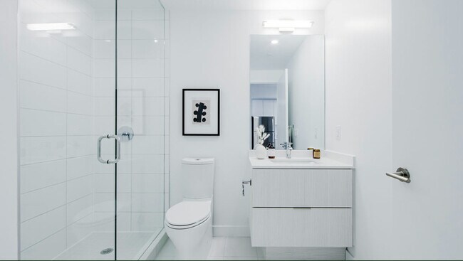 Photo - 5249 Dundas Street W