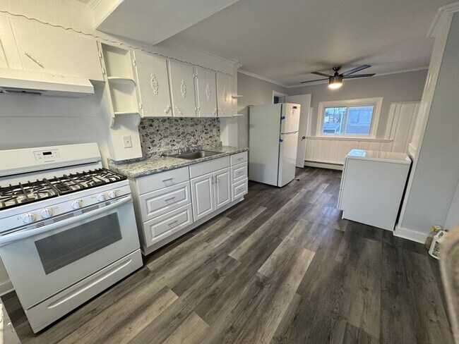 127 Portland St Unit 2