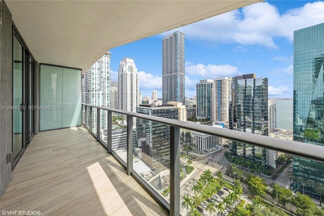 Building Photo - 1300 S Miami Ave Unit 2504