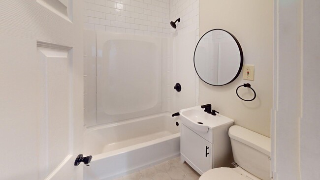 Photo - 52 Sumner St Unit 3
