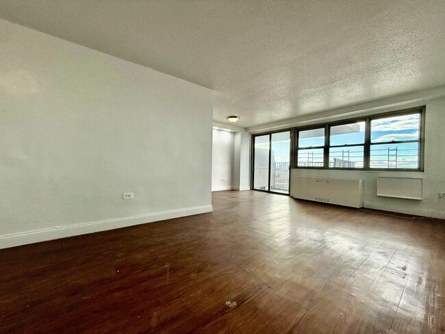 Photo - 880 Boynton Ave Unit 17J