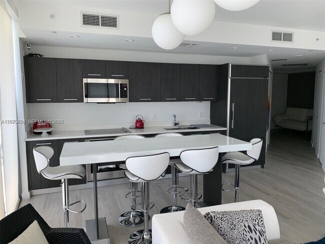 Photo - 55 SW 9th St Unit 2706