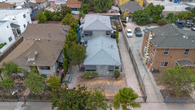 Photo - 1723 W 35th Pl Unit 1723