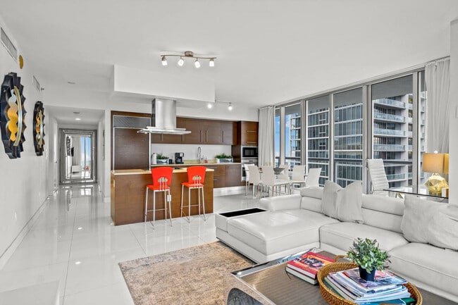 Photo - 485 Brickell Ave Unit SI ID1520400P