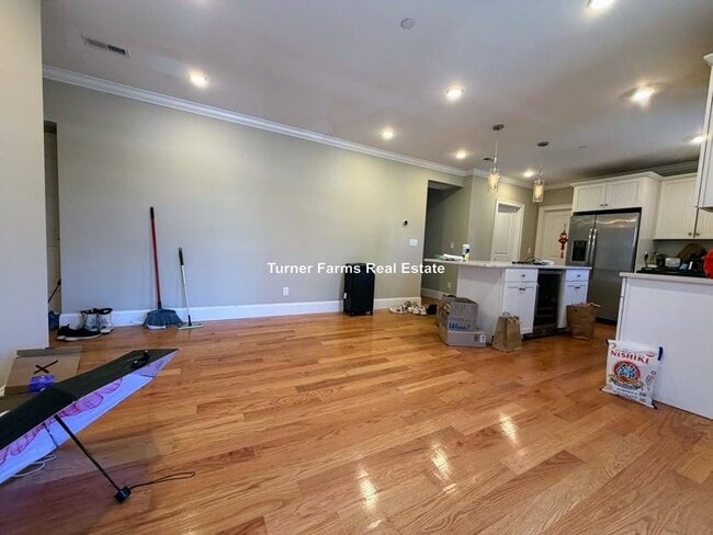 Photo - 118 Holland St Unit 2R