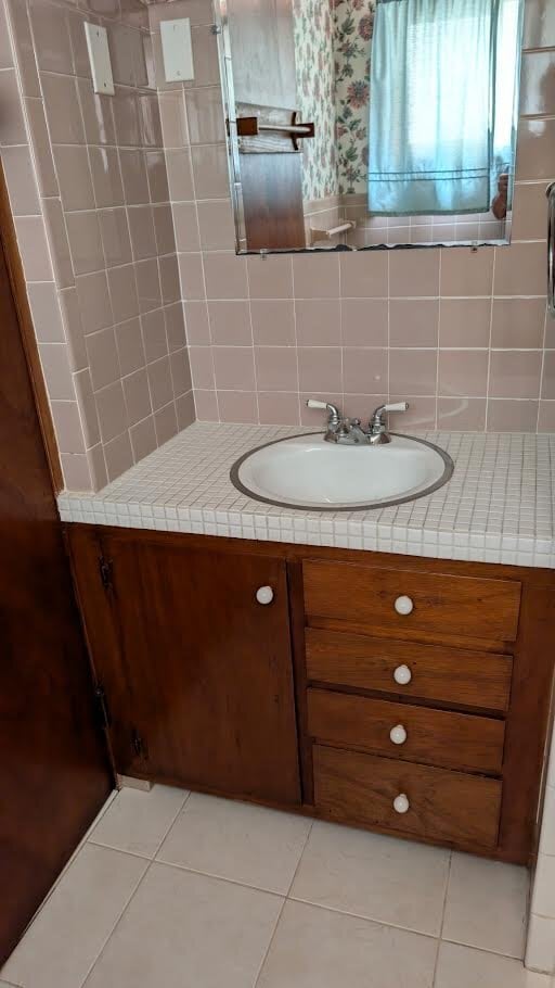 Photo - 17 White Ct