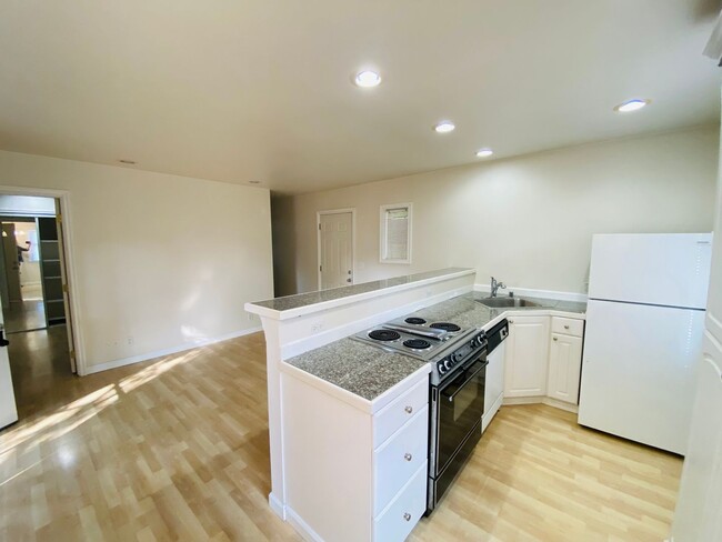 Photo - One Bedroom Cottage Style Home in Central Everett Unit 3