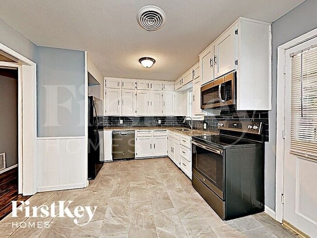 Photo - 626 Warren St