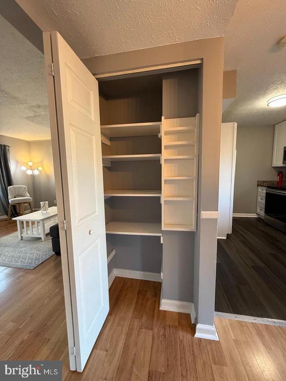 Photo - 1123 Keswick Pl