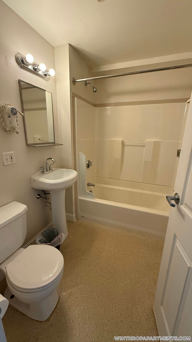 Photo - 312 Shirley St Unit 203