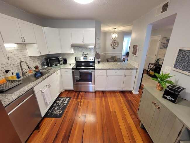 Photo - 1850 Atlantic Dr