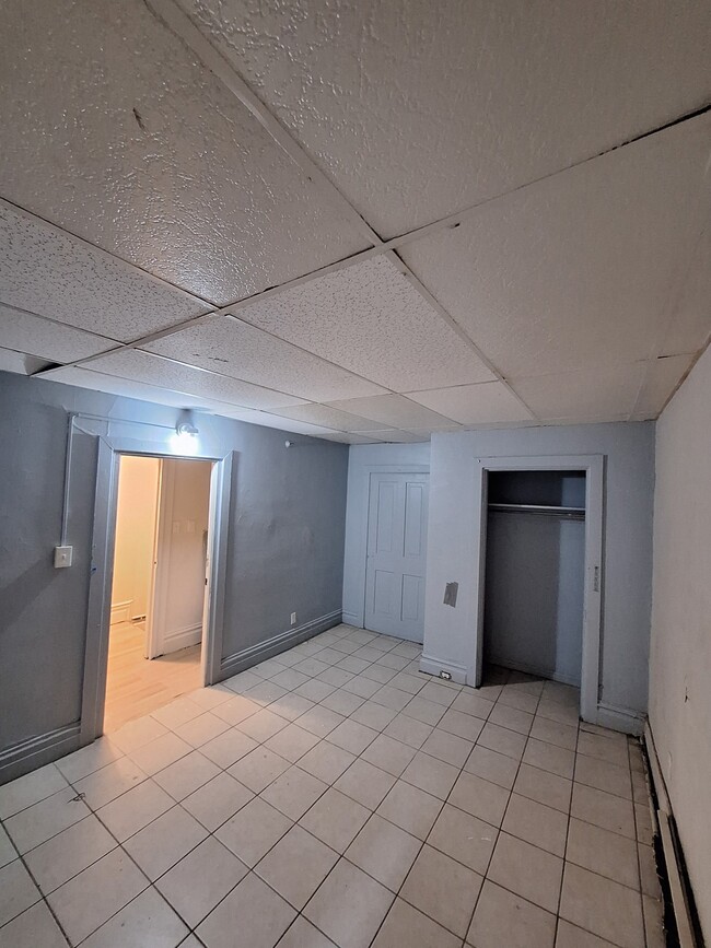 316 N 2nd St Unit Room 2