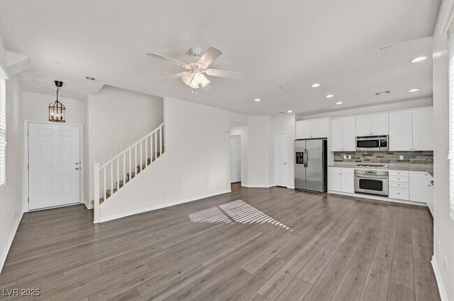 Photo - 10635 Seasonable Dr