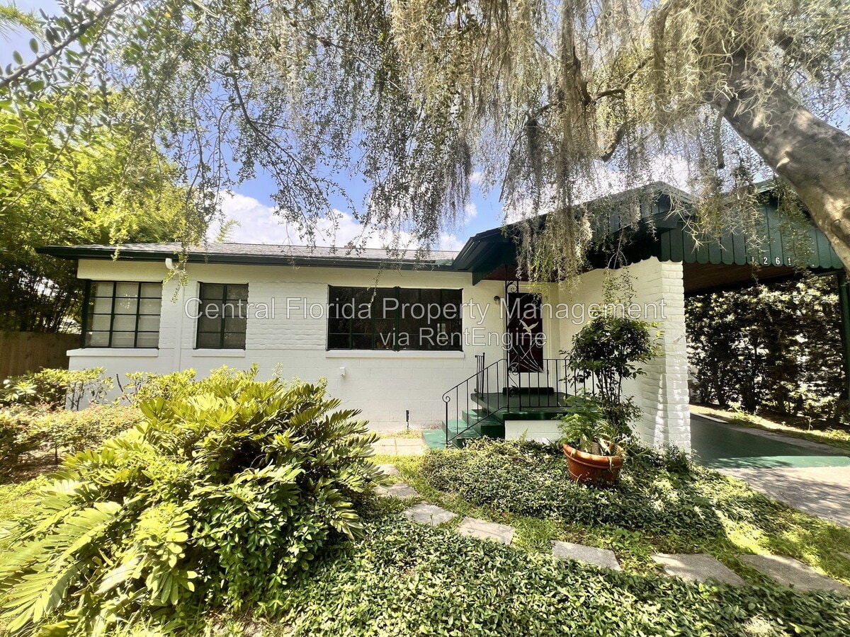 Photo - 1261 Richmond Rd