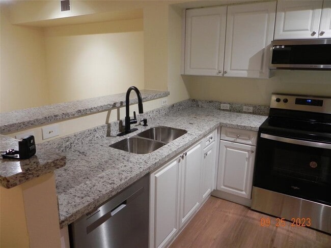 Photo - 577 SW 111th Ln Unidad 204