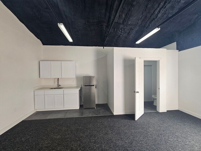 Photo - DETACHED ONE BEDROOM CASITA ON HORSE PROPERTY