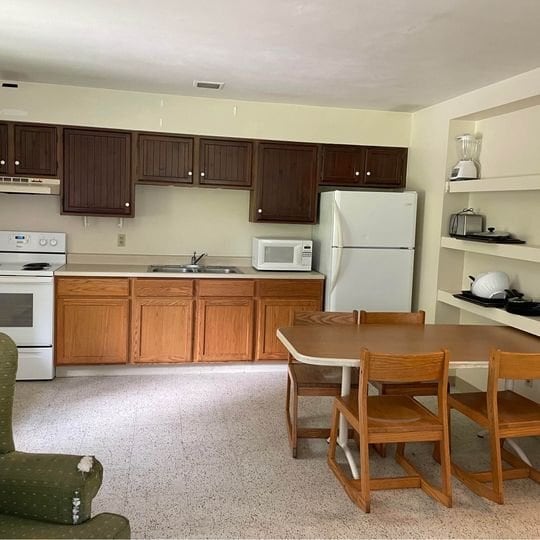 Photo - 164 Kendall Ave Unit 1