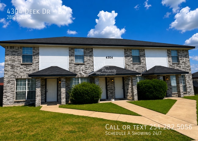 Building Photo - 4304 Deek Dr Unit B