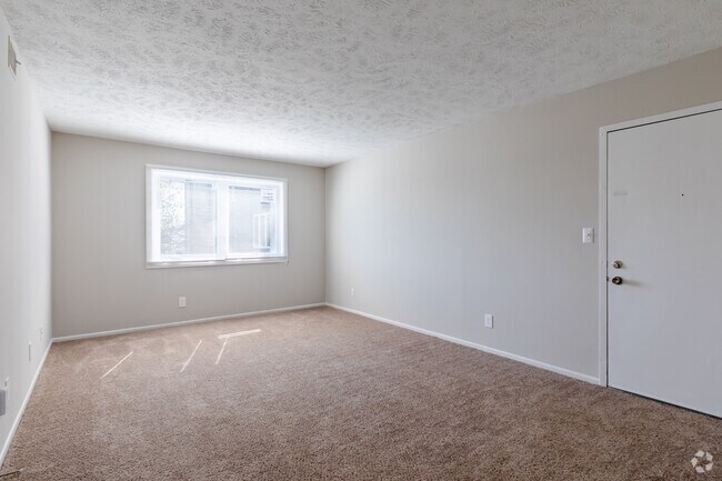 2HAB, 1BA - Sala de estar - Grove at Main Apartments