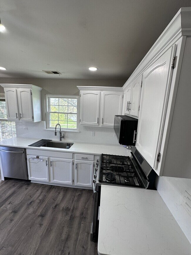 Photo - 202 E Fabish Dr Unit 202