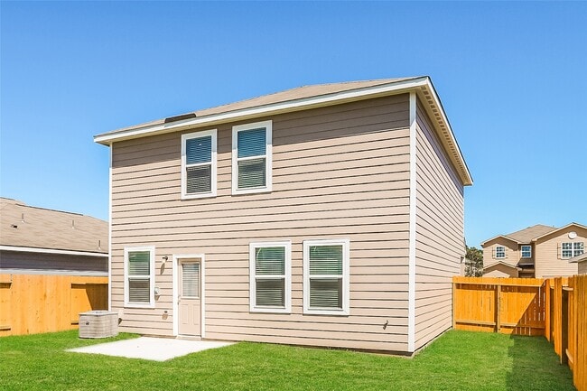 Building Photo - 26119 Hals Dr