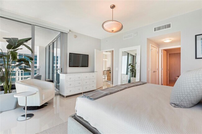 Photo - 6899 Collins Ave Unit 1508