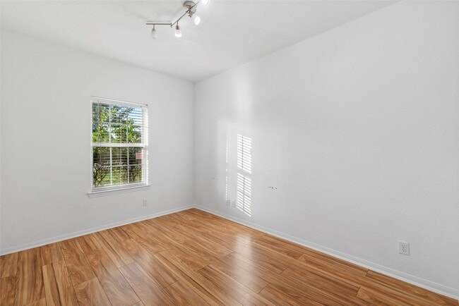Photo - 3117 Cambridge Meadows Ln
