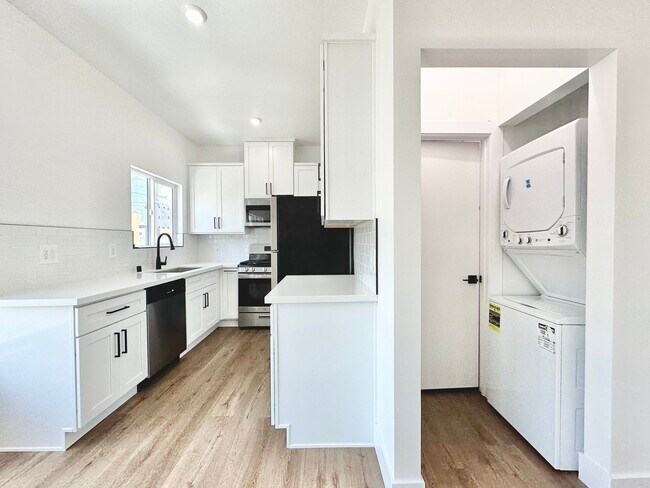 Photo - 1019 Albany St Unit 12A