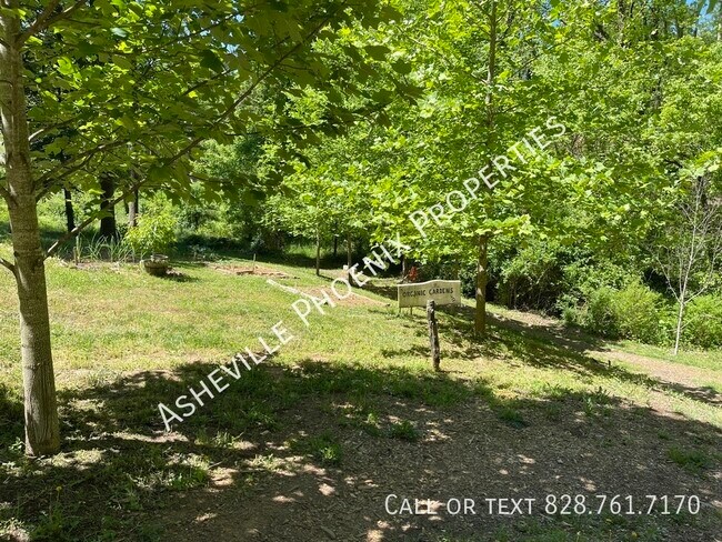 Photo - 18 Mauricet Ln House