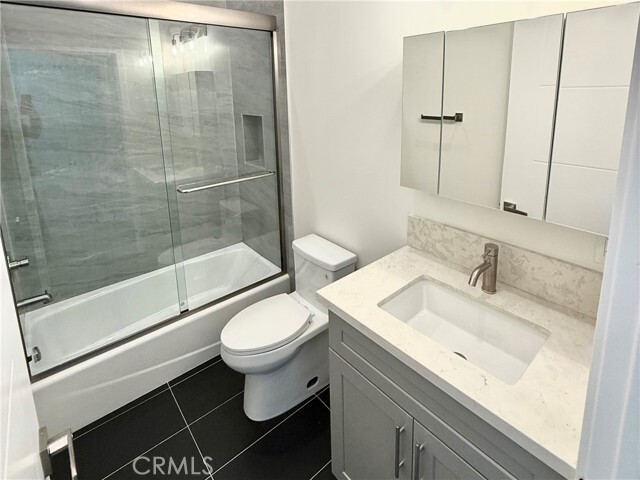 Photo - 1627 255th St W