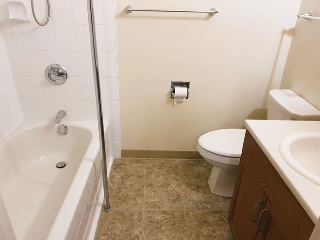 Photo - 13516-102 102 St NW Unit 209