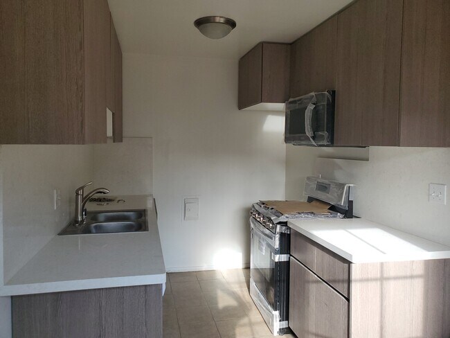 Photo - 1128 Raymond Ave Unit 2