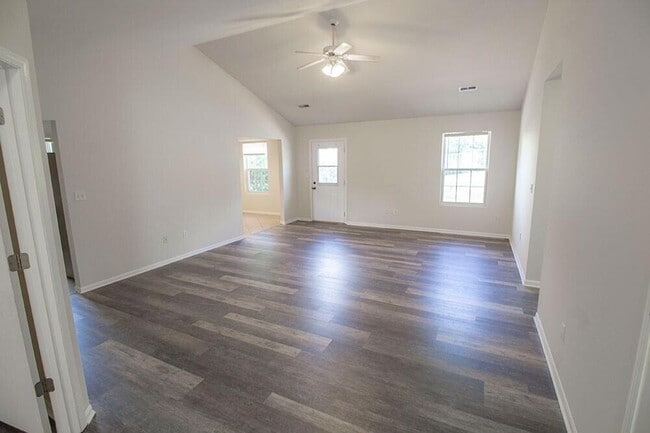 Photo - 1603 E Smiley Ln