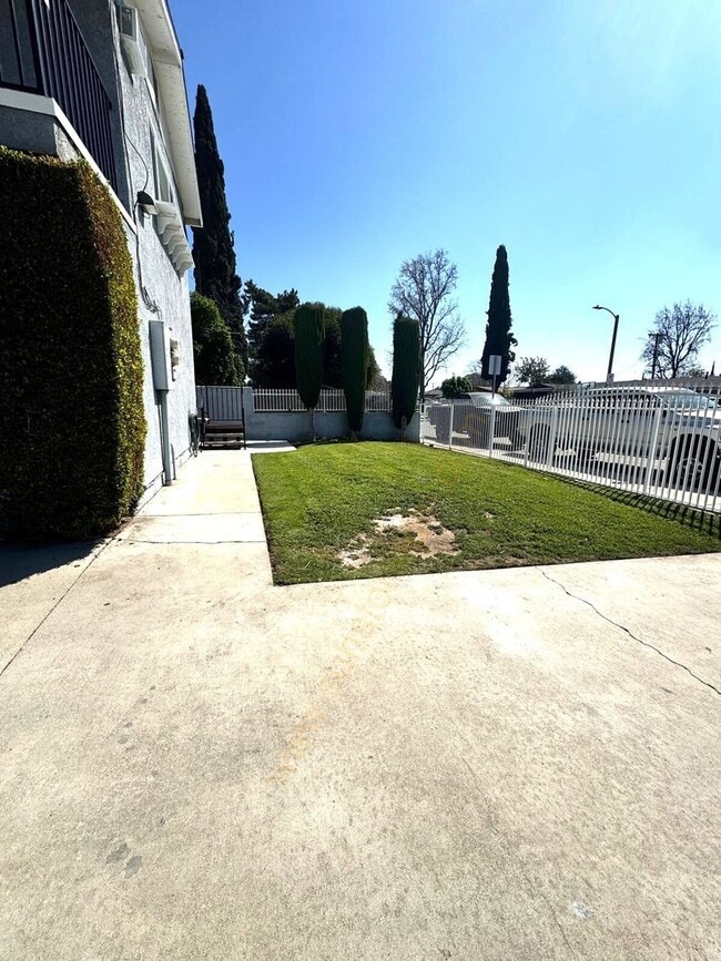 Photo - 728 E Grand Ave Unit 757 Elliott Ct